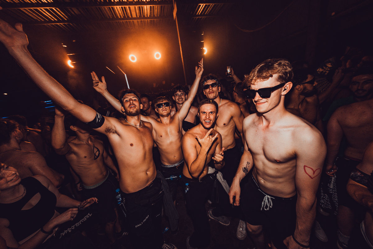 Loading... just a sec